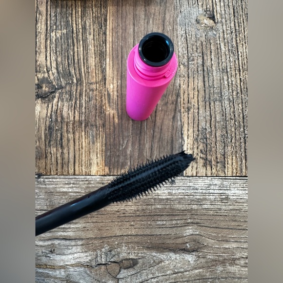 HUDA BEAUTY  Mascara - Picture 3 of 3